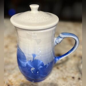 Rare - LUXCRAS - Blue & White Tea/ Coffee Cup/Mug with Lid. Made in Japan